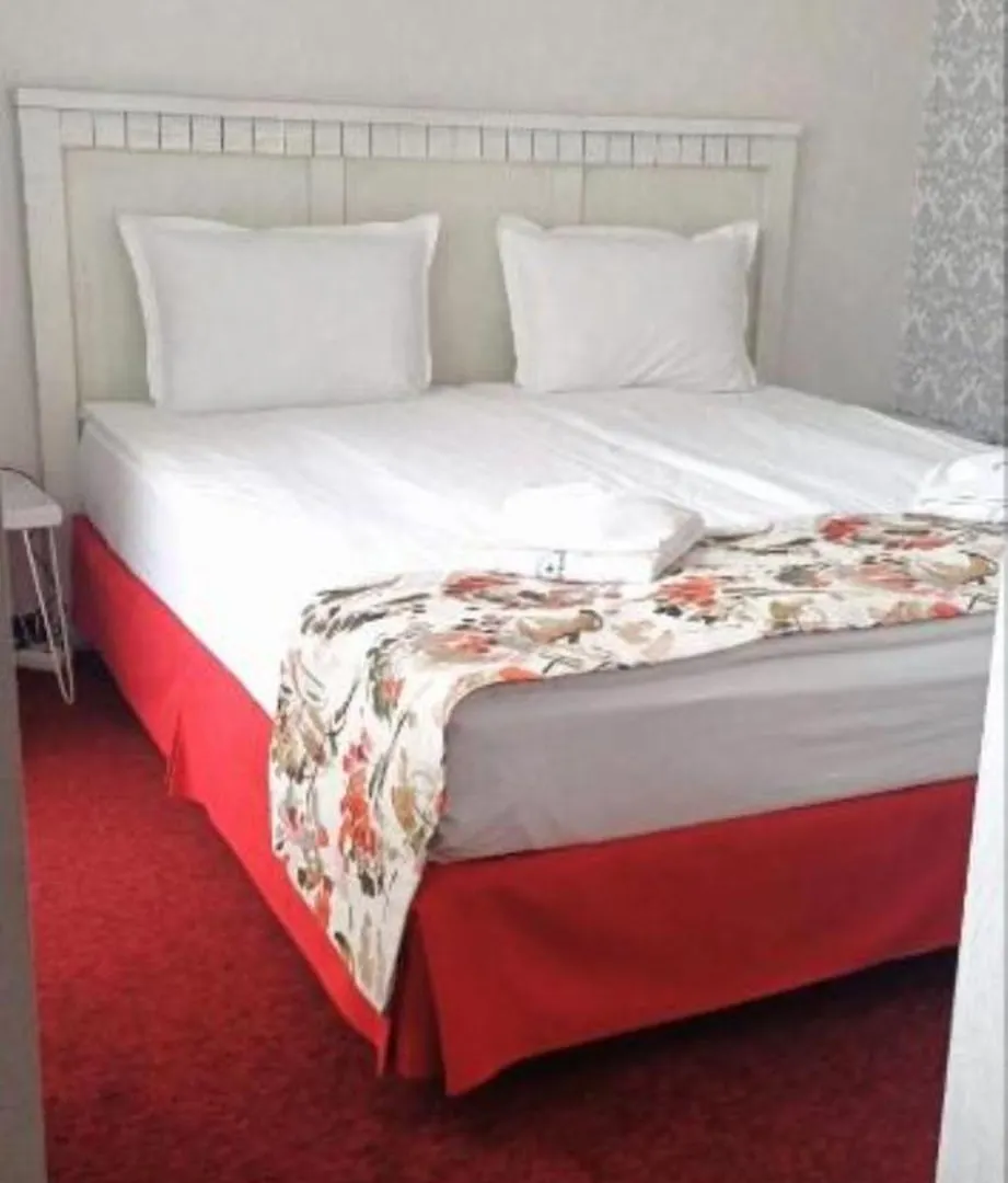 Glamping Alliance Hotel Plovdiv 3*,